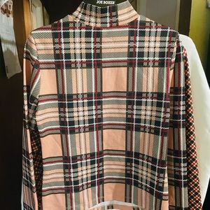 Long sleeve turtleneck shirt